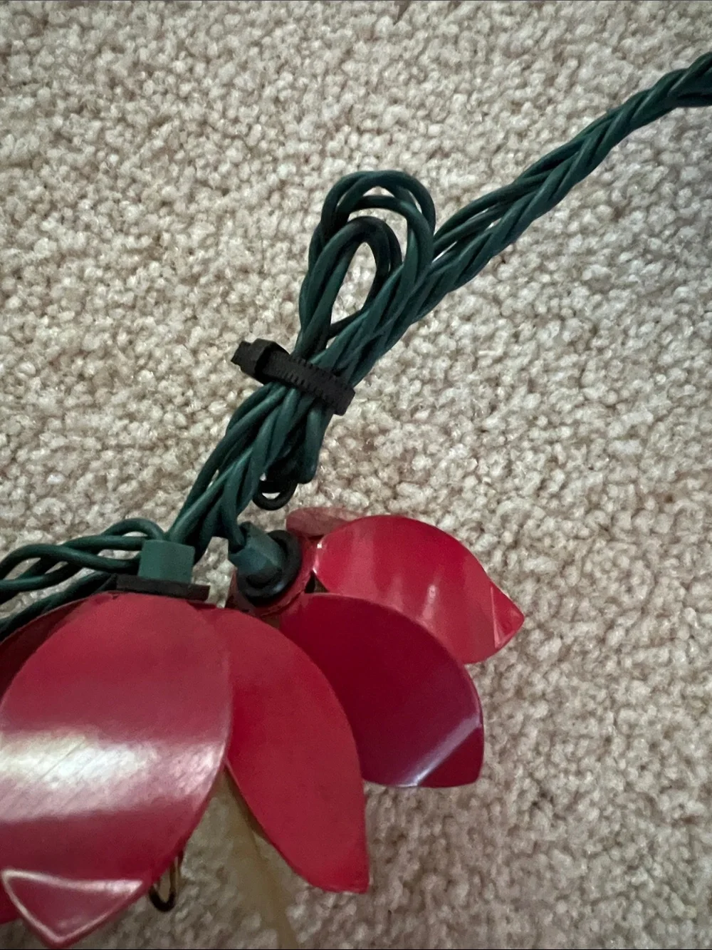 Red Flower String Lights - brand new